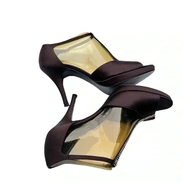 THE TOUCH OF NINA CHOCOLATE BROWN HEELS •SIZE 9.5•BEAUTIFUL RHINESTONE DETAILS• - Picture 4 of 10